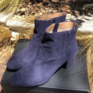 Suede boots